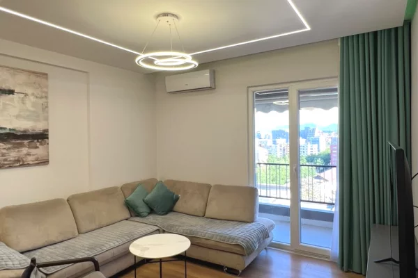 Shtepi me qera Apartament ne Tirane, 2+1, Mobilimi E mobiluar, Pagesa 75,000  Leke.