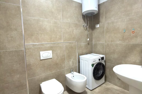Shtepi me qera Apartament ne Tirane, 1+1, Mobilimi E mobiluar, Pagesa 50,000  Leke.