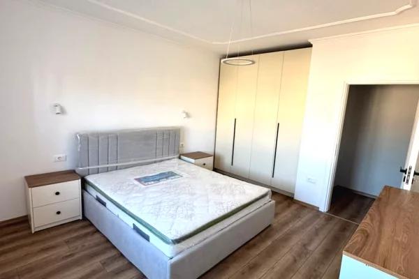 Shtepi me qera Apartament ne Tirane, 1+1, Mobilimi E mobiluar, Pagesa 65,000  Leke.