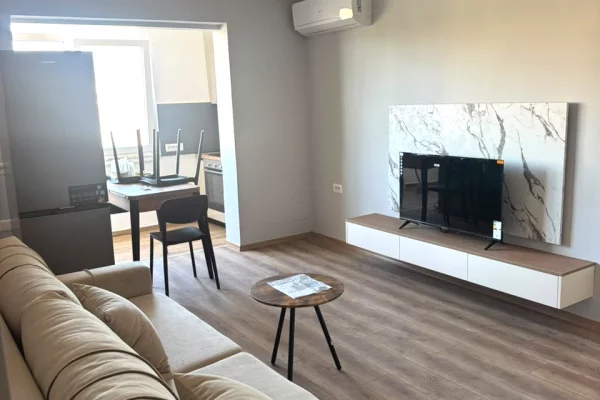 Shtepi me qera Apartament ne Tirane, 1+1, Mobilimi E mobiluar, Pagesa 65,000  Leke.