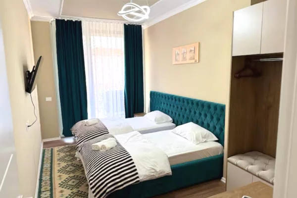 Shtepi me qera Apartament ne Tirane, 2+1, Mobilimi E mobiluar, Pagesa 80,000  Leke.