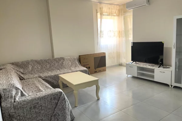 Shtepi me qera Apartament ne Tirane, 2+1, Mobilimi E mobiluar, Pagesa 55,000  Leke.