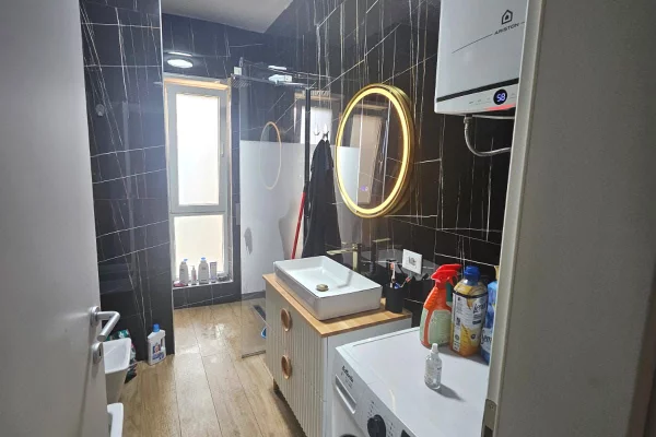 Shtepi me qera Apartament ne Tirane, 2+1, Mobilimi E mobiluar, Pagesa 70,000  Leke.