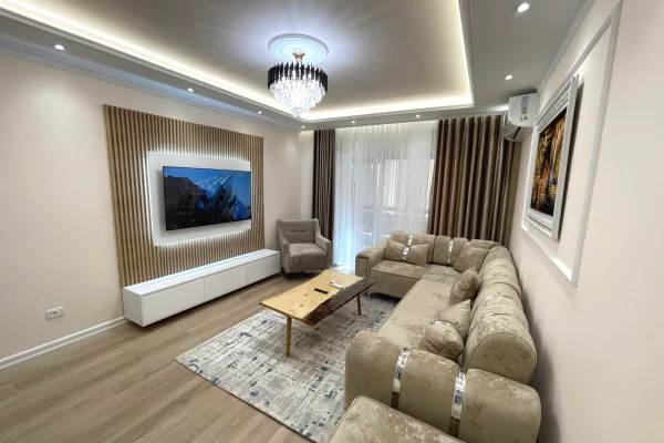 Shtepi me qera Apartament ne Tirane, 2+1, Mobilimi E mobiluar, Pagesa 120,000  Leke.