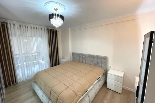Shtepi me qera Apartament ne Tirane, 2+1, Mobilimi E mobiluar, Pagesa 120,000  Leke.