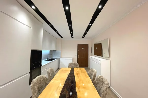Shtepi me qera Apartament ne Tirane, 2+1, Mobilimi E mobiluar, Pagesa 120,000  Leke.