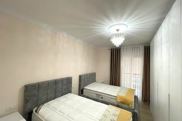 Shtepi me qera Apartament ne Tirane, 2+1, Mobilimi E mobiluar, Pagesa 120,000  Leke.