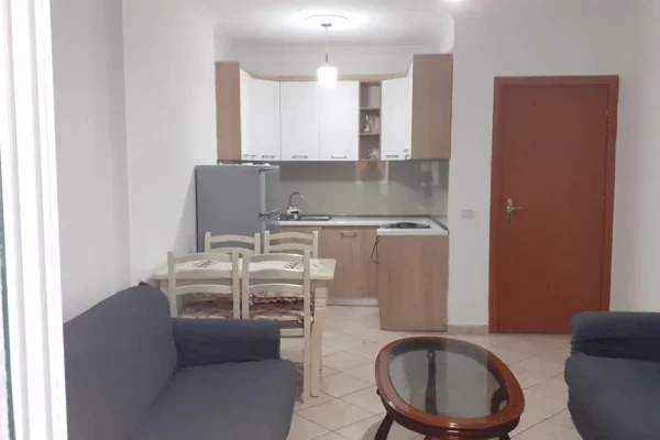 Shtepi me qera Apartament ne Tirane, 1+1, Mobilimi E mobiluar, Pagesa 35,000  Leke.