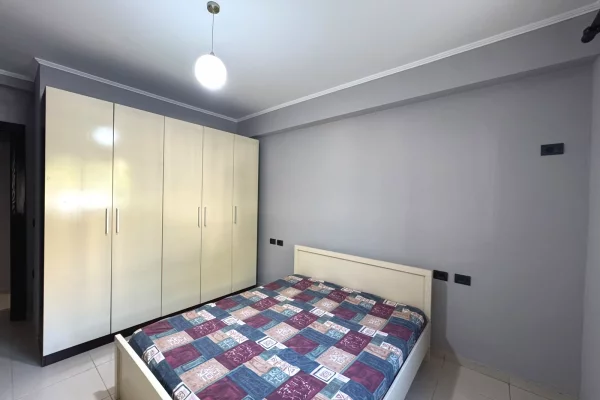 Shtepi me qera Apartament ne Tirane, 2+1, Mobilimi E mobiluar, Pagesa 60,000  Leke.
