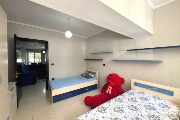 Shtepi me qera Apartament ne Tirane, 2+1, Mobilimi E mobiluar, Pagesa 60,000  Leke.