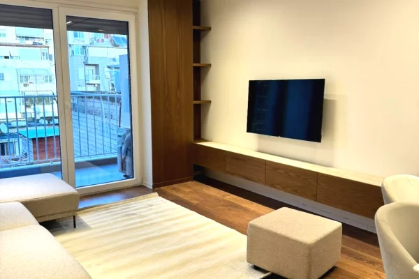 Shtepi me qera Apartament ne Tirane, 1+1, Mobilimi E mobiluar, Pagesa 700  Euro.