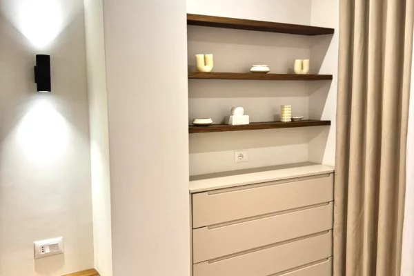 Shtepi me qera Apartament ne Tirane, 1+1, Mobilimi E mobiluar, Pagesa 700  Euro.