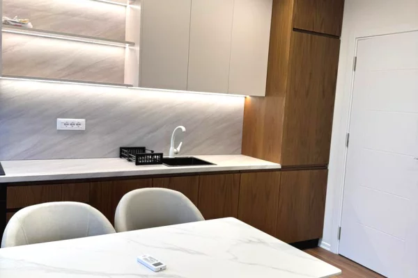 Shtepi me qera Apartament ne Tirane, 1+1, Mobilimi E mobiluar, Pagesa 700  Euro.
