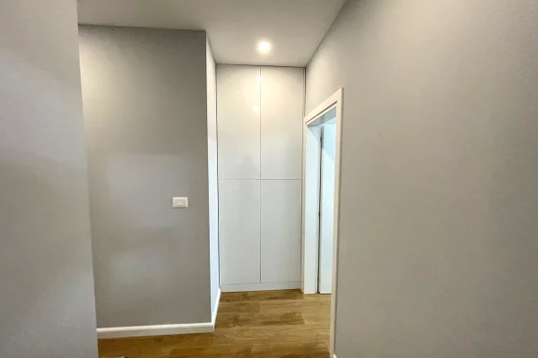 Shtepi me qera Apartament ne Tirane, 2+1, Mobilimi E mobiluar, Pagesa 97,000  Leke.