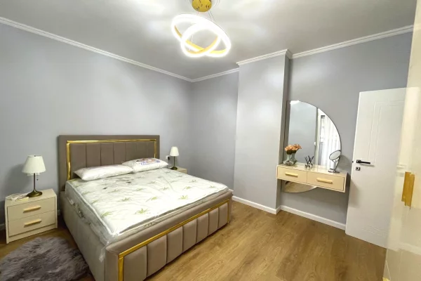 Shtepi me qera Apartament ne Tirane, 2+1, Mobilimi E mobiluar, Pagesa 97,000  Leke.