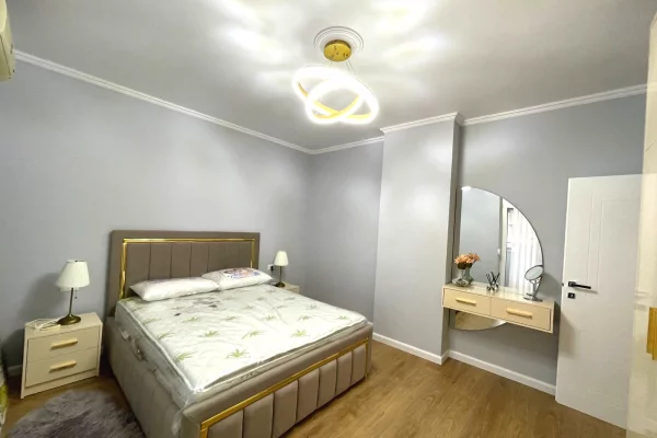 Shtepi me qera Apartament ne Tirane, 2+1, Mobilimi E mobiluar, Pagesa 97,000  Leke.