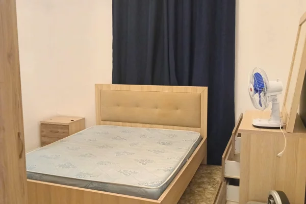 Shtepi me qera Apartament ne Tirane, 2+1, Mobilimi E mobiluar, Pagesa 55,000  Leke.