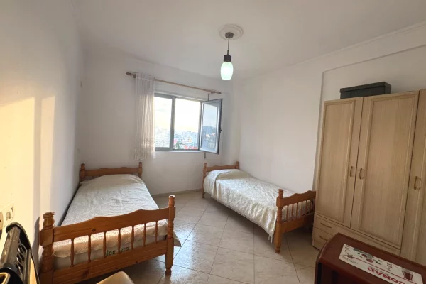 Shtepi me qera Apartament ne Tirane, 2+1, Mobilimi E mobiluar, Pagesa 70,000  Leke.