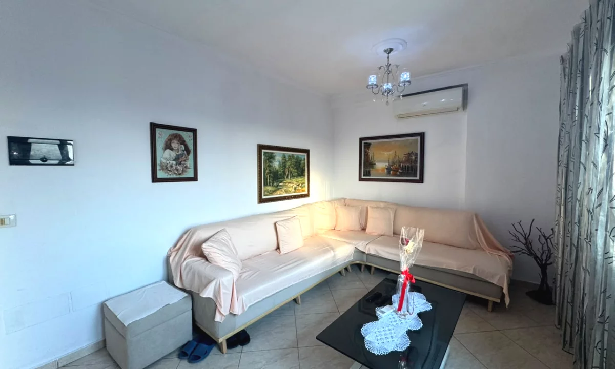 Shtepi me qera Apartament ne Tirane, 2+1, Mobilimi E mobiluar, Pagesa 70,000  Leke.
