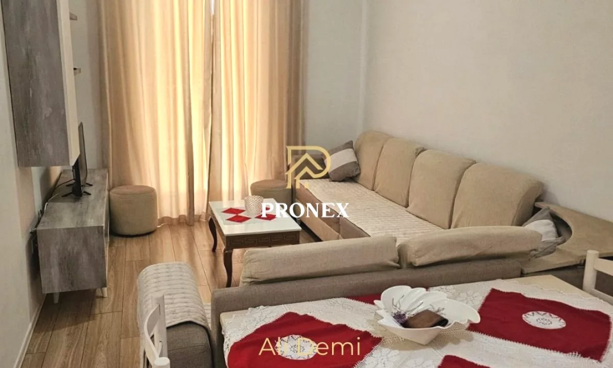 Shtepi me qera Apartament ne Tirane, 2+1, Mobilimi E mobiluar, Pagesa 55,000  Leke.