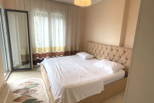 Shtepi me qera Apartament ne Tirane, 1+1, Mobilimi E mobiluar, Pagesa 60,000  Leke.