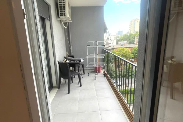 Shtepi me qera Apartament ne Tirane, 1+1, Mobilimi E mobiluar, Pagesa 60,000  Leke.
