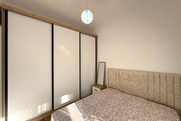 Shtepi me qera Apartament ne Tirane, 1+1, Mobilimi E mobiluar, Pagesa 45,000  Leke.