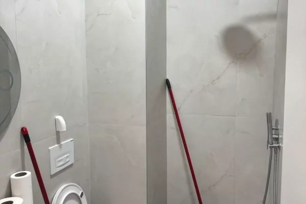 Shtepi me qera Apartament ne Tirane, 1+1, Mobilimi E mobiluar, Pagesa 45,000  Leke.