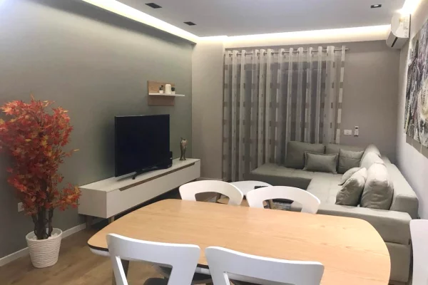 Shtepi me qera Apartament ne Tirane, 1+1, Mobilimi E mobiluar, Pagesa 65,000  Leke.