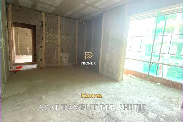 Apartament ne shitje 1+1 ne Kamez prane pedonales se Bathores