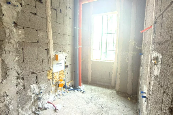 Shtepi ne shitje Apartament ne Tirane, 1+1, Mobilimi Bosh, pa mobiluar, Pagesa 58,000  Euro.