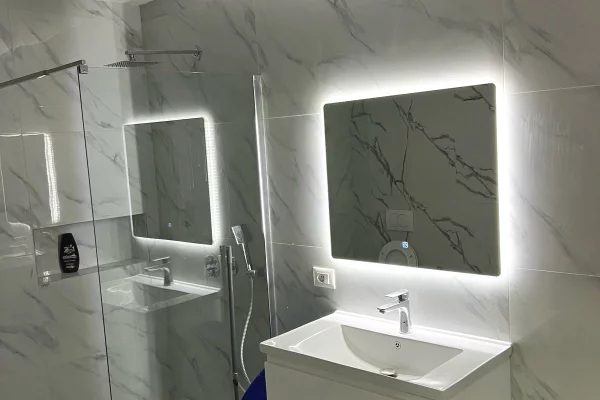 Shtepi me qera Apartament ne Tirane, 2+1, Mobilimi E mobiluar, Pagesa 900  Euro.