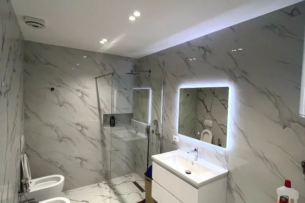 Shtepi me qera Apartament ne Tirane, 2+1, Mobilimi E mobiluar, Pagesa 900  Euro.