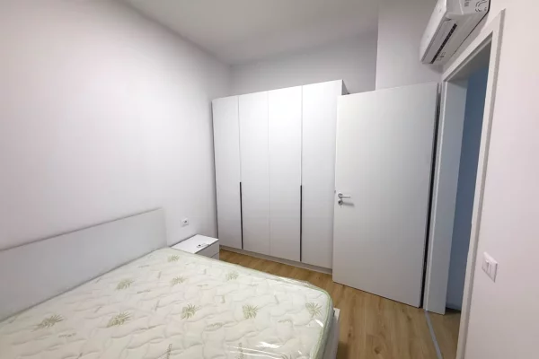Shtepi me qera Apartament ne Tirane, 1+1, Mobilimi E mobiluar, Pagesa 42,000  Leke.