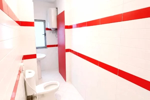 Shtepi me qera Apartament ne Tirane, 2+1, Mobilimi E mobiluar, Pagesa 48,000  Leke.