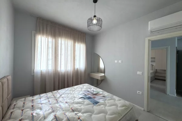 Shtepi me qera Apartament ne Tirane, 2+1, Mobilimi E mobiluar, Pagesa 72,000  Leke.
