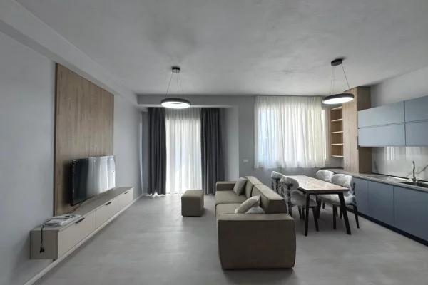 Shtepi me qera Apartament ne Tirane, 2+1, Mobilimi E mobiluar, Pagesa 72,000  Leke.