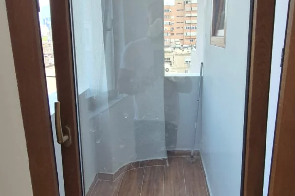 Shtepi ne shitje Apartament ne Tirane, 2+1, Mobilimi Bosh, pa mobiluar, Pagesa 198,000  Euro.