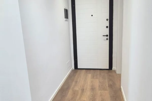Shtepi ne shitje Apartament ne Tirane, 2+1, Mobilimi Bosh, pa mobiluar, Pagesa 198,000  Euro.