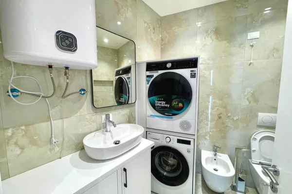 Shtepi me qera Apartament ne Tirane, 2+1, Mobilimi E mobiluar, Pagesa 2,500  Euro.