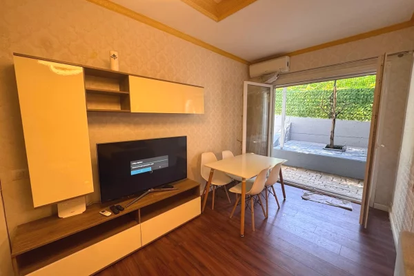 Shtepi me qera Apartament ne Tirane, 2+1, Mobilimi E mobiluar, Pagesa 70,000  Leke.