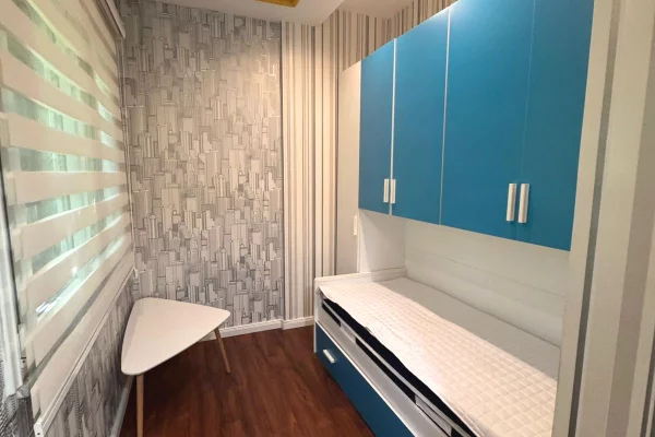 Shtepi me qera Apartament ne Tirane, 2+1, Mobilimi E mobiluar, Pagesa 70,000  Leke.