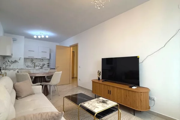 Shtepi me qera Apartament ne Tirane, 2+1, Mobilimi E mobiluar, Pagesa 72,000  Leke.