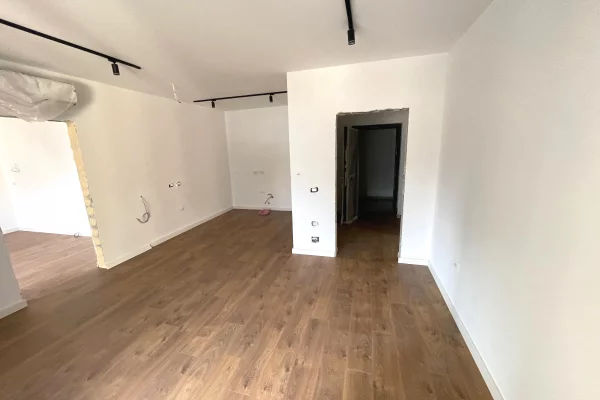 Apartament 1+1 me qira prane Air Albania, Rruga Dervish Hima