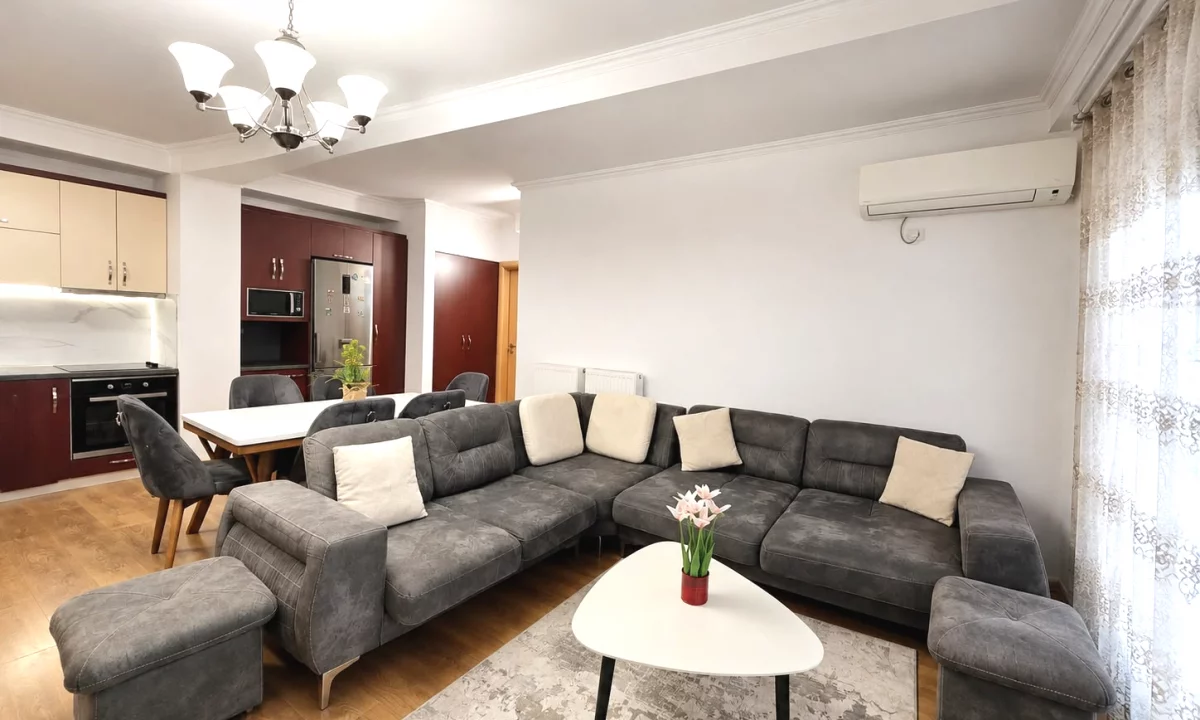 Shtepi me qera Apartament ne Tirane, 2+1, Mobilimi E mobiluar, Pagesa 700  Euro.
