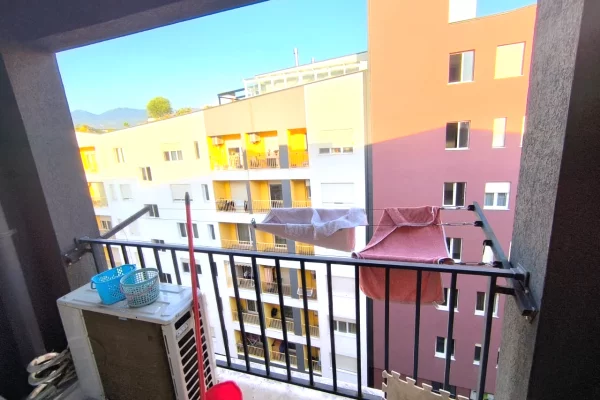 Shtepi me qera Apartament ne Tirane, 2+1, Mobilimi E mobiluar, Pagesa 70,000  Leke.