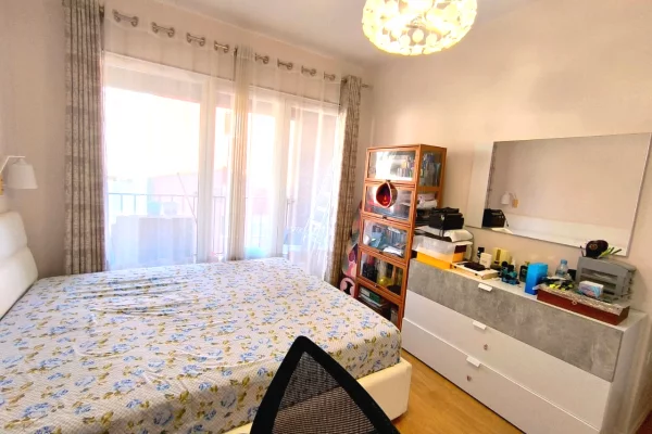 Shtepi me qera Apartament ne Tirane, 2+1, Mobilimi E mobiluar, Pagesa 70,000  Leke.