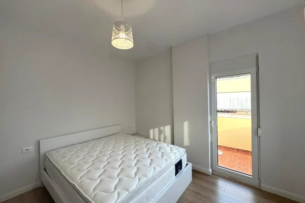 Shtepi me qera Apartament ne Tirane, 1+1, Mobilimi E mobiluar, Pagesa 60,000  Leke.