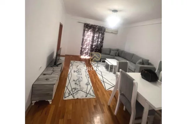 Shtepi me qera Apartament ne Tirane, 2+1, Mobilimi E mobiluar, Pagesa 60,000  Leke.