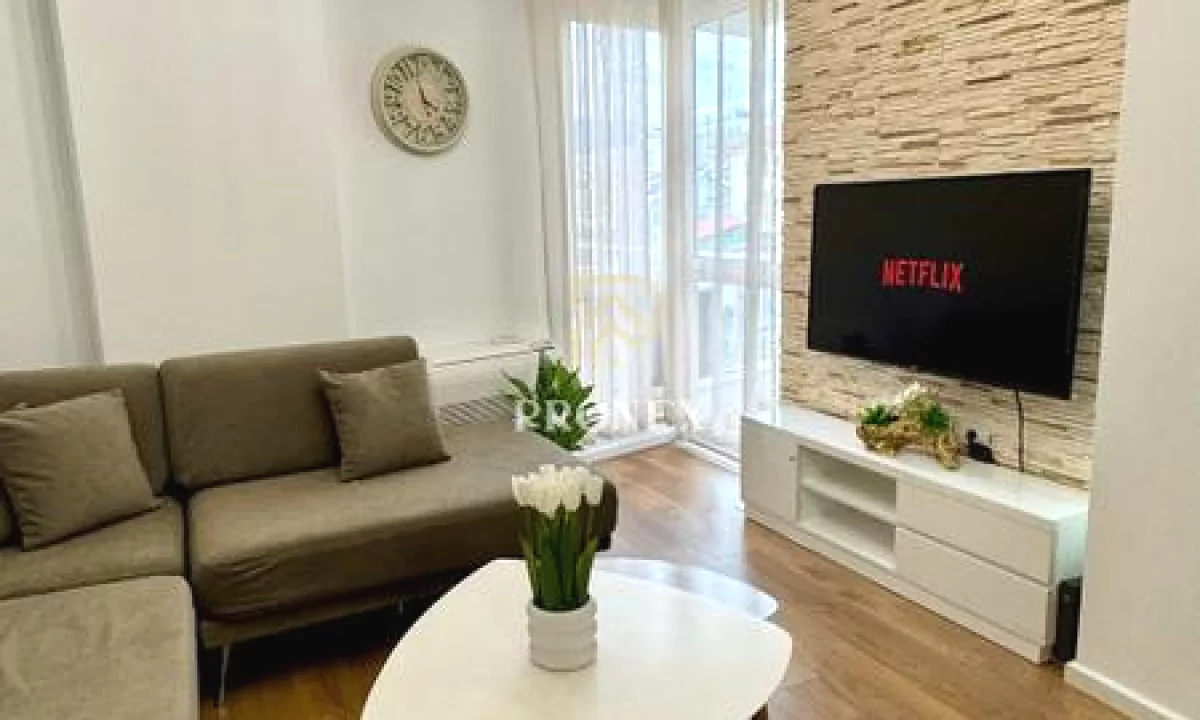Shtepi me qera Apartament ne Tirane, 2+1, Mobilimi E mobiluar, Pagesa 750  Euro.